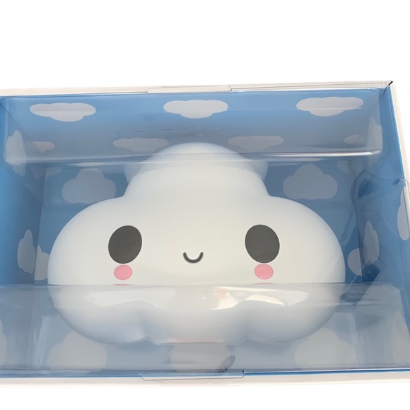 Friends With You Lucky Little Cloud 8-Ball Amulet - Picture 2 of 6